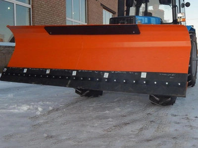 Отвал передний БЕЛДТ-7002